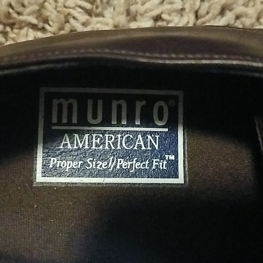 Shoes - Picture 4 of 5